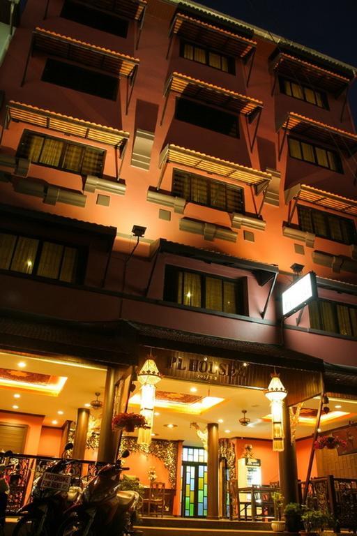 Pl Guesthouse Patong Esterno foto