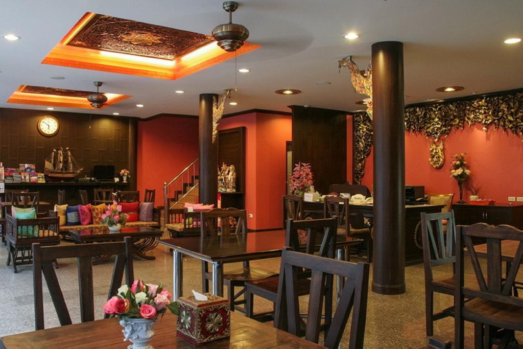 Pl Guesthouse Patong Esterno foto