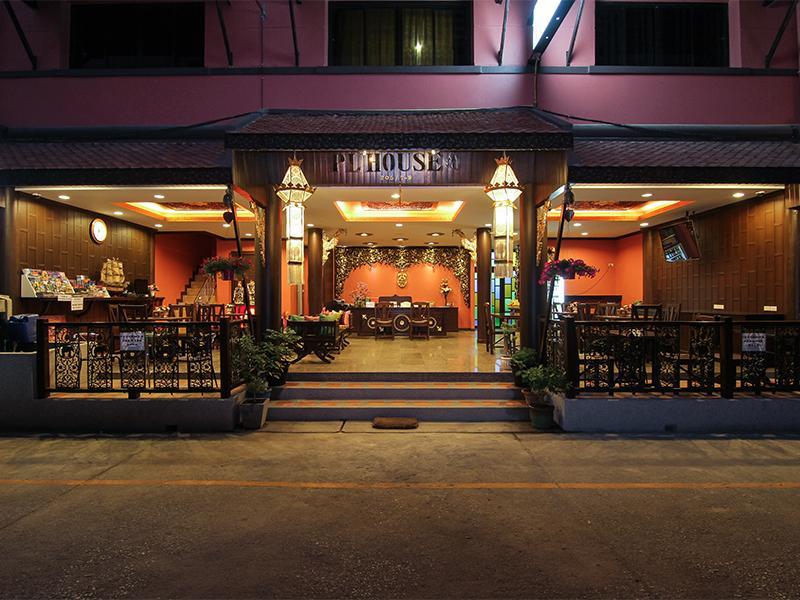 Pl Guesthouse Patong Esterno foto