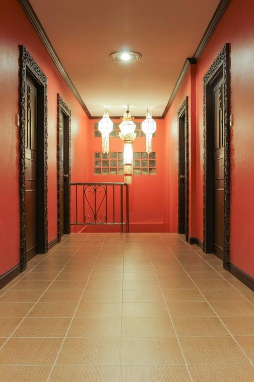Pl Guesthouse Patong Esterno foto